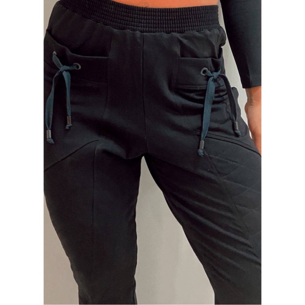 Crop Top Sweatsuit Set - Picture 7 of 7